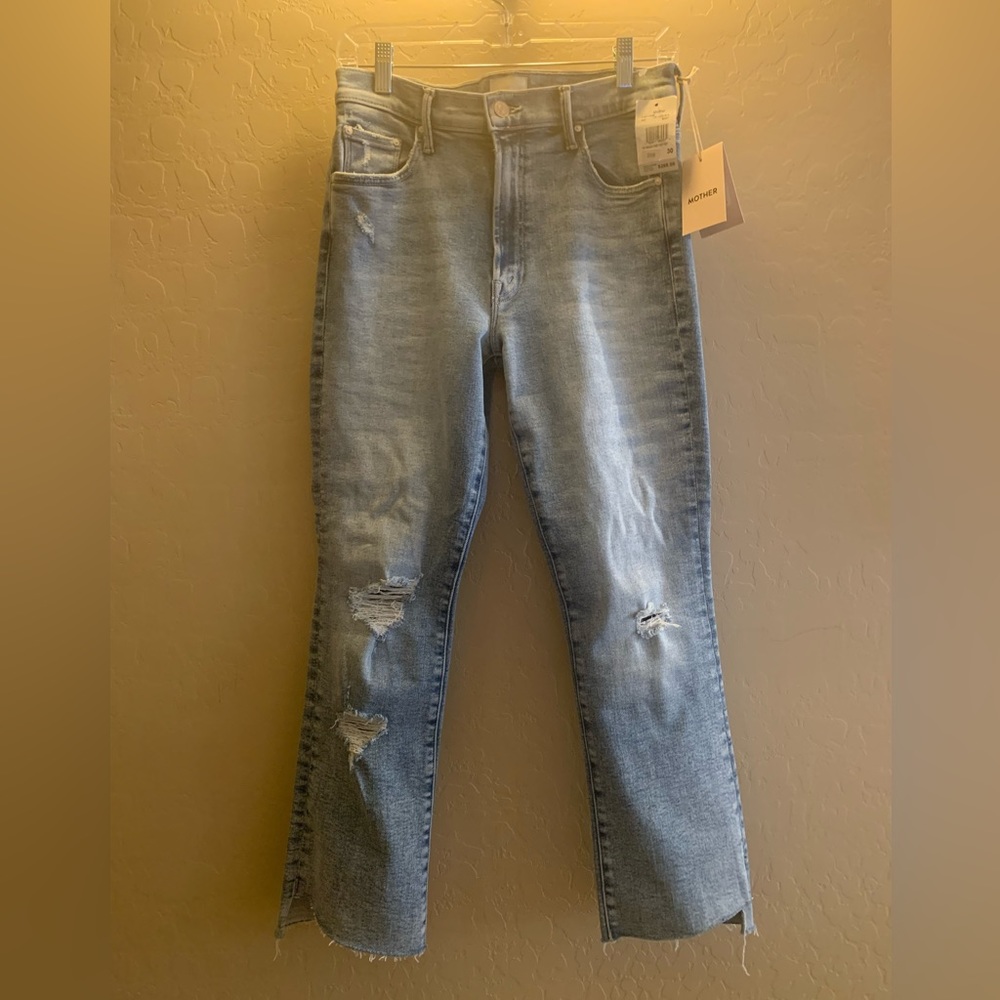 MOTHER JEANS. Insider Crop Step Fray. Love in a boat.